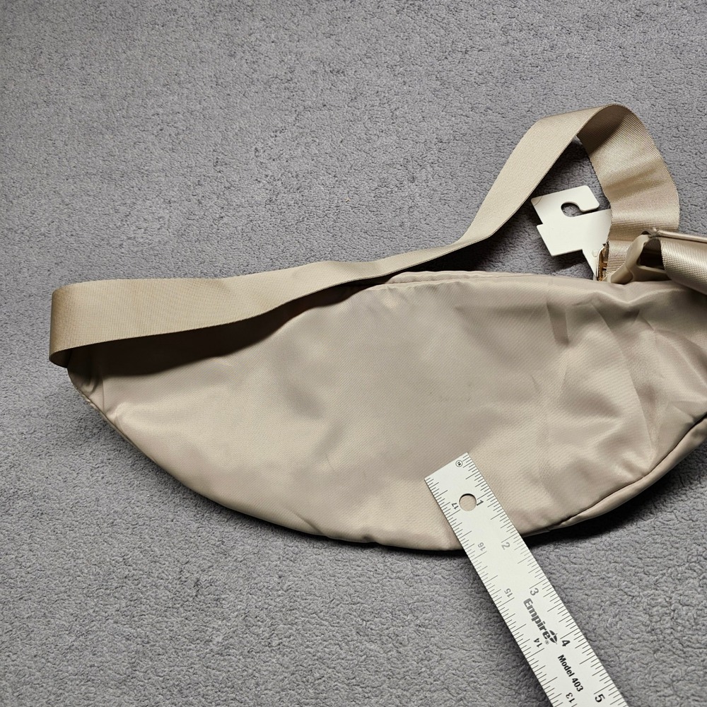 A New Day Fanny Pack Belt Bag‎ Womens Beige Adjustable Strap Zipper Closure - Picture 10 of 10